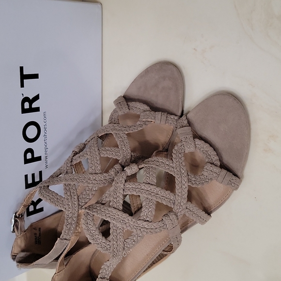 EUC Report Paula Women's Sandals Block Heel Taupe Size 8 - Picture 6 of 13